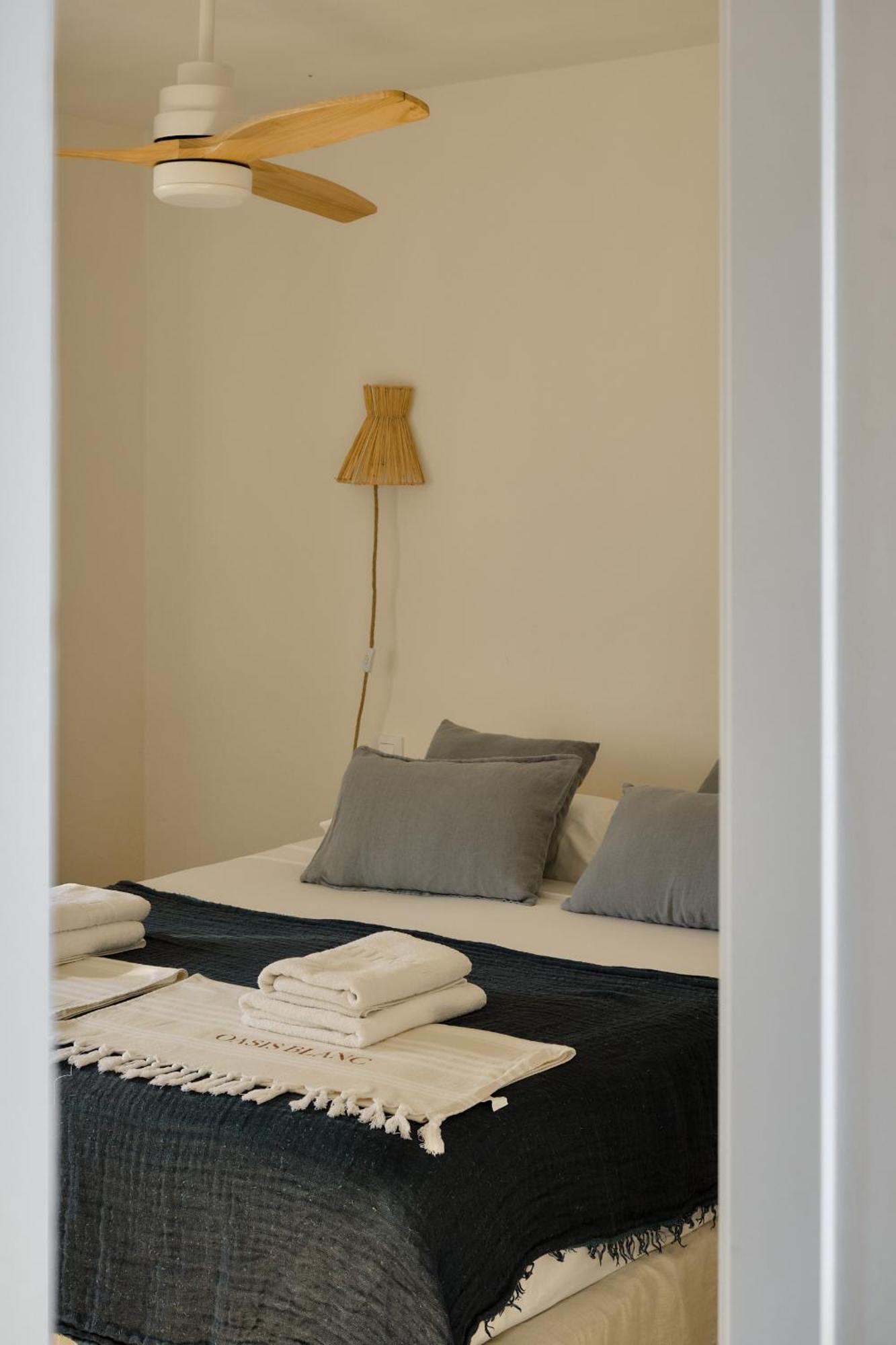 Arenal D'En Castell North Appartement Es Mercadal Buitenkant foto